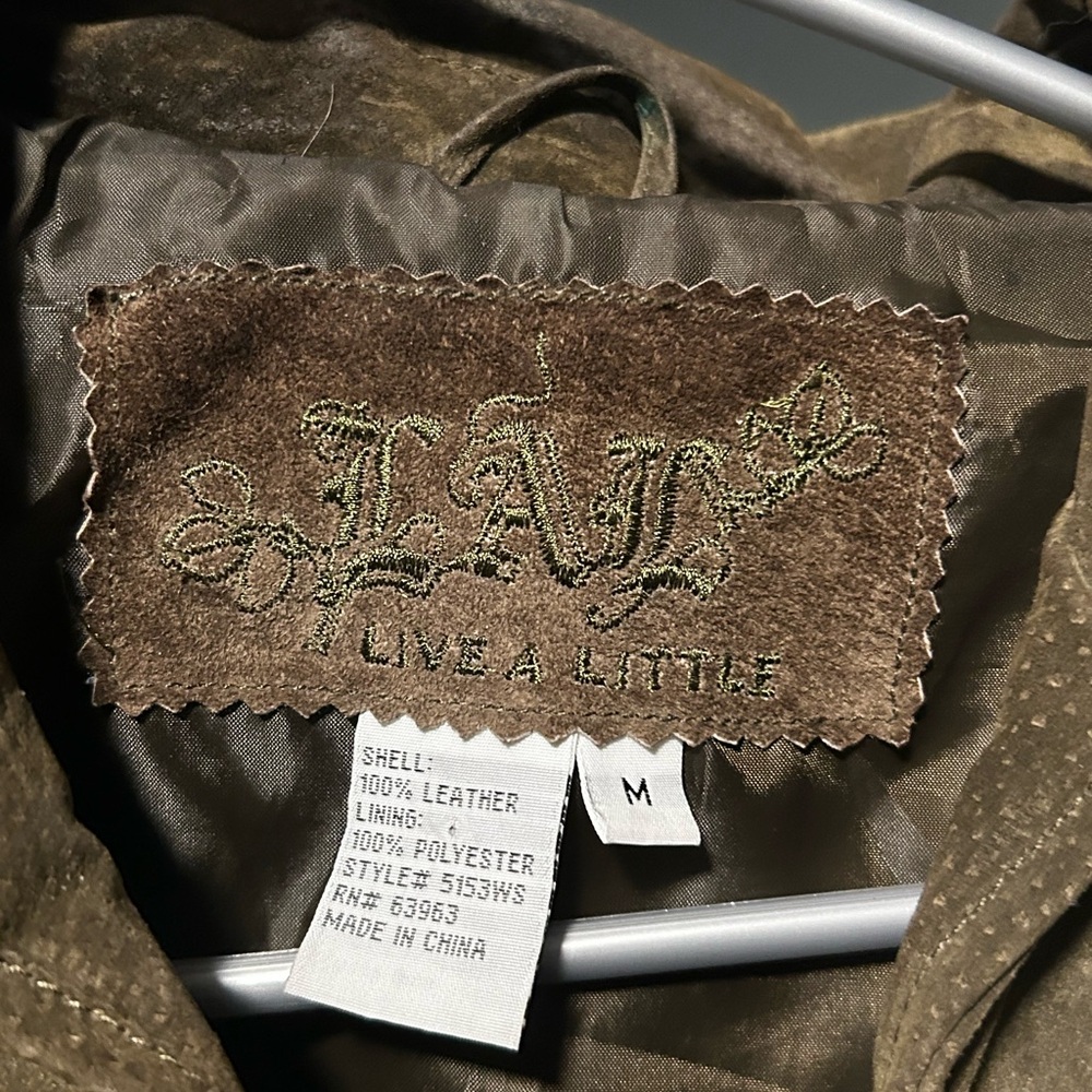 LIVE A LITTLE 100% GREEN SUEDE
LEATHER JACKET SIZE MEDIUM